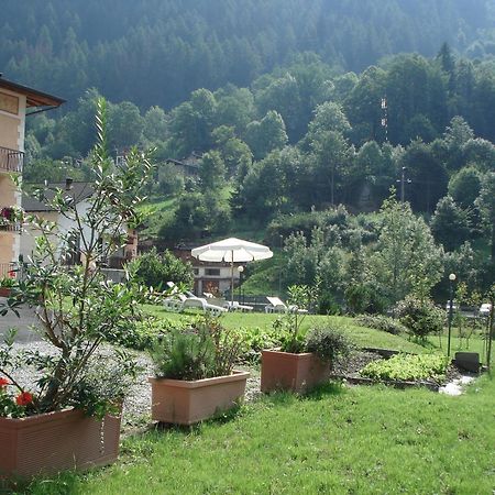 Hotel Pedretti Branzi Exteriör bild