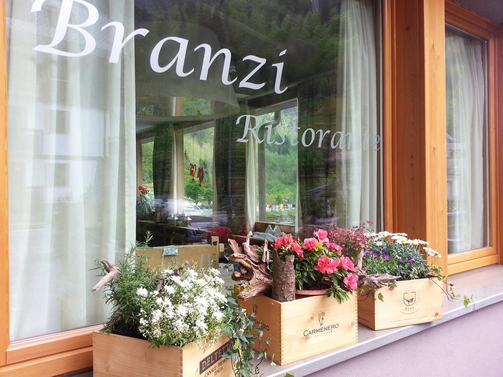 Hotel Pedretti Branzi Exteriör bild