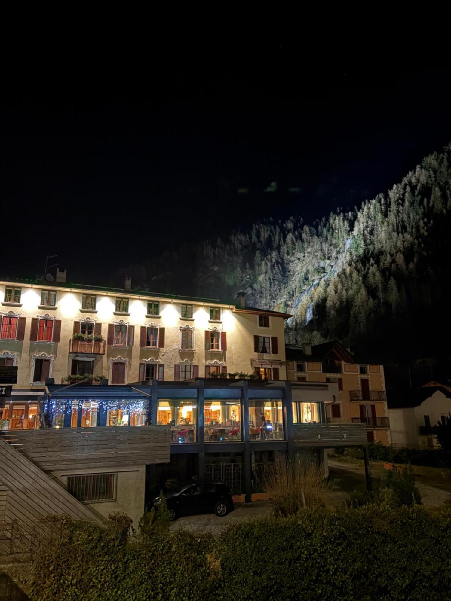 Hotel Pedretti Branzi Exteriör bild